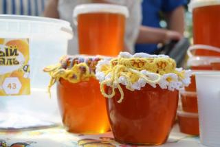 Фестиваль меду у Саксаганському районі