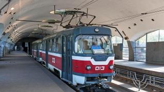 Криворізькі трамваї не зупиняються завдяки злагодженій роботі працівників депо