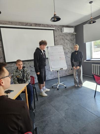 Молодь диктує тренди: у громаді стартувала серія заходів у форматі «Молодіжне кафе».