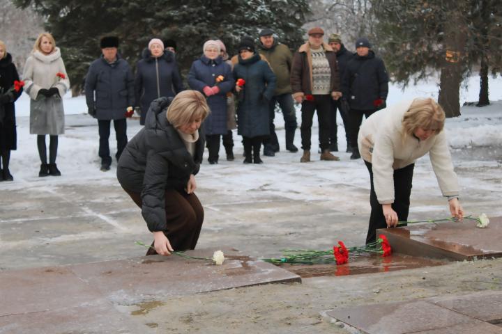 Відзначення у Саксаганському районі 82-ї річниці визволення Кривого Рогу від нацистських загарбників.