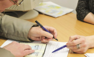 У який термін, після зняття з реєстрації місця проживання звернутись для отримання послуги з реєстрації під час карантину?