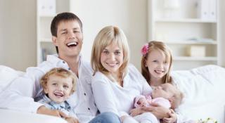 Запитуєте - відповідаємо! Державна допомога на дітей, які виховуються  у багатодітних сім’ях: що варто знати?