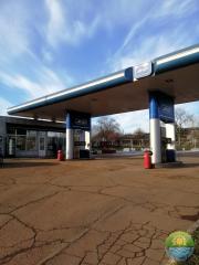 Про припинення діяльності  незаконних автозаправних станцій та автогазозаправних пунктів на території Саксаганського району