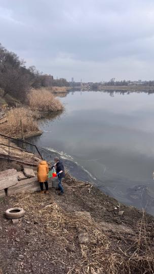 Черговий плановий відбір проб поверхневих вод річки Саксагань