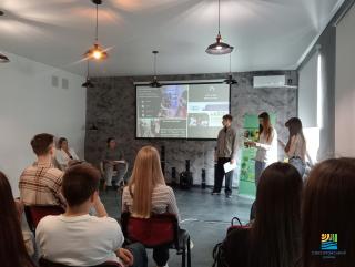 Зустріч з лідерами учнівського самоврядування на базі хаб-центру виконкому.