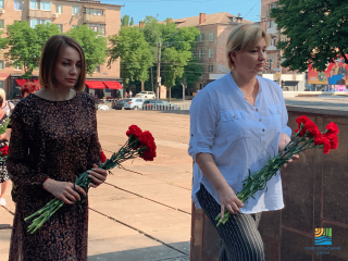 День скорботи і вшанування пам’яті жертв війни в Україні