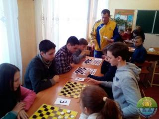 Районні змагання з шашок «Чудо-шашки» серед школярів